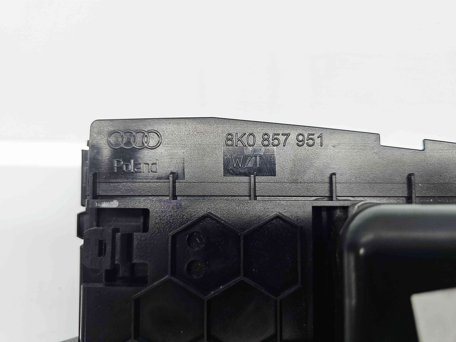 Scrumiera Audi A4 (8K5, B8) Avant [Fabr 2008-2015] 8K0857951 - imagine 4