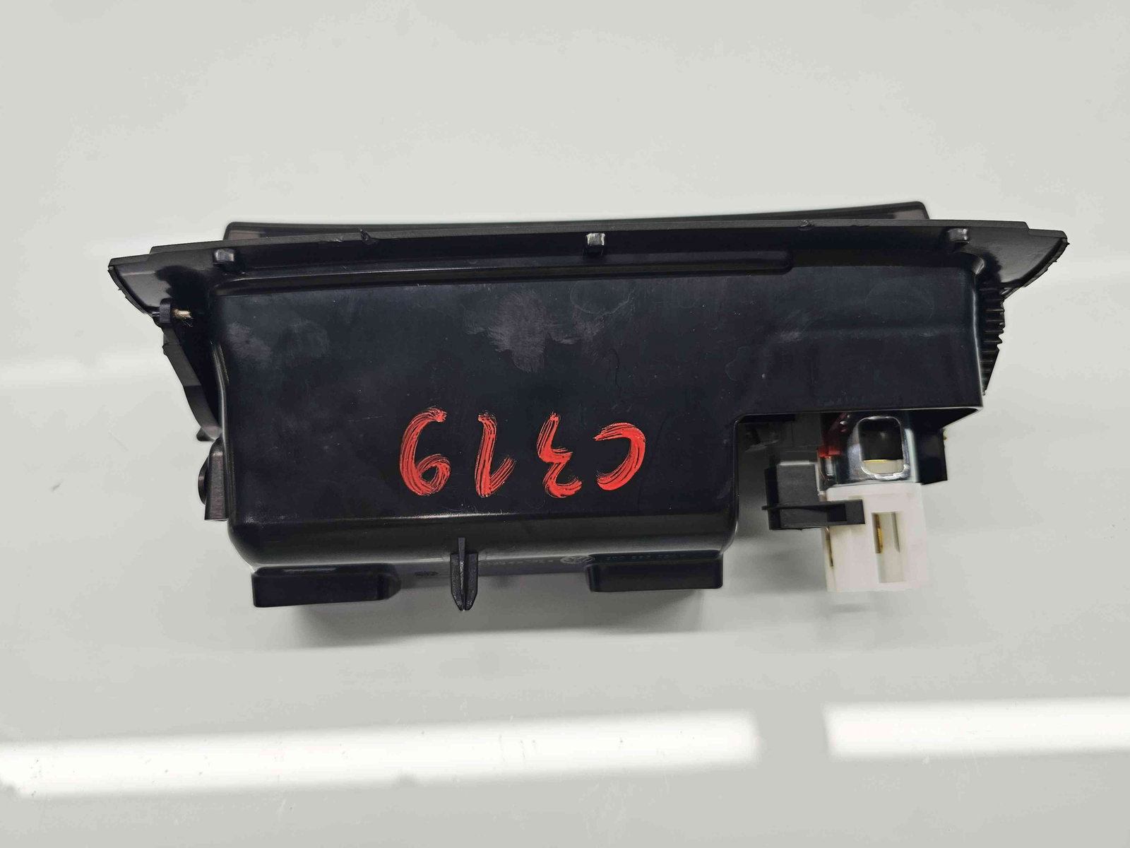 Scrumiera Volkswagen Passat B7 (362) [Fabr 2010-2014] 3C0863284K - imagine 3