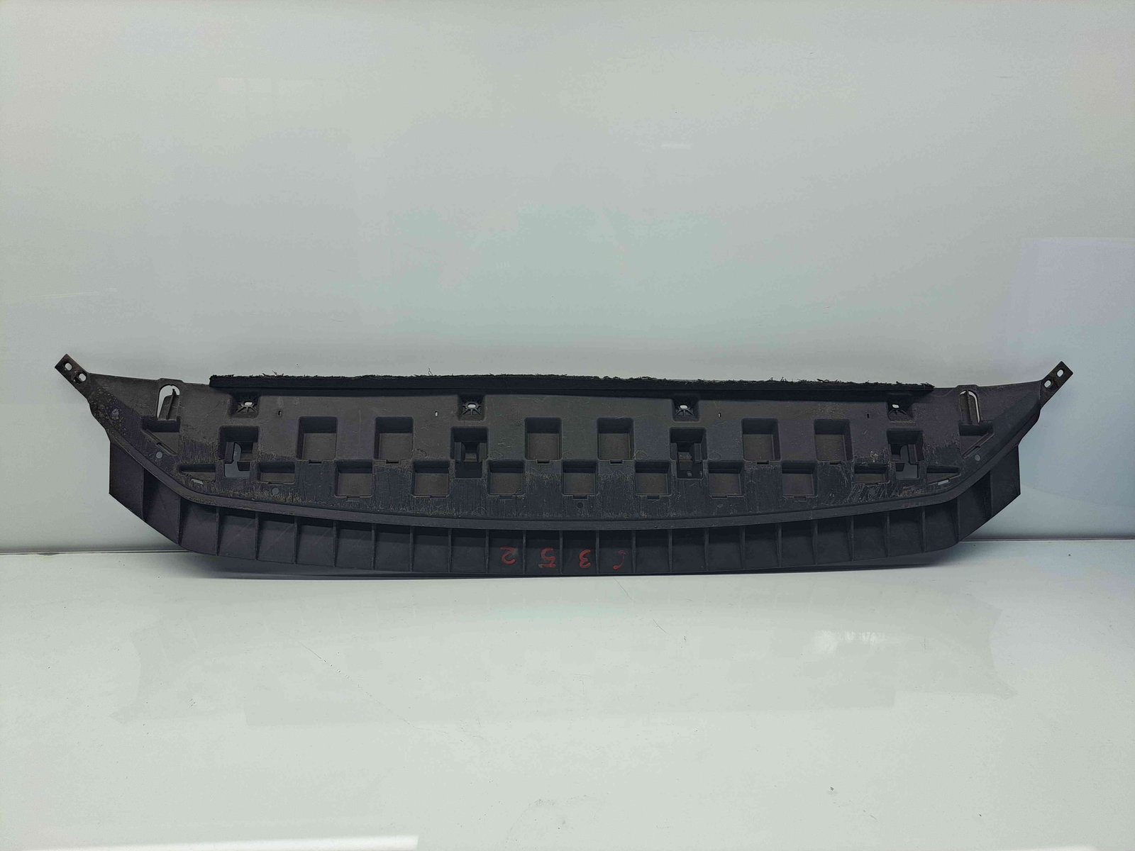 Scut sub bara Skoda Octavia 3 (5E3) Facelift [Fabr 2012-2020] 5E0807611 - imagine 1