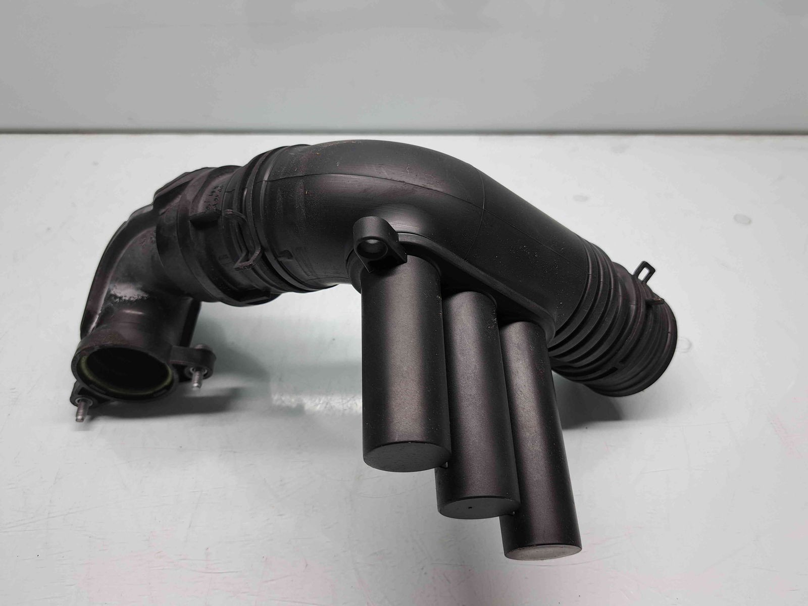 Tub admisie aer Skoda Fabia 3 (NJ3) [Fabr 2014-prezent] 04E129651C 1.4 TSI CZDA 110KW / 150CP - imagine 1