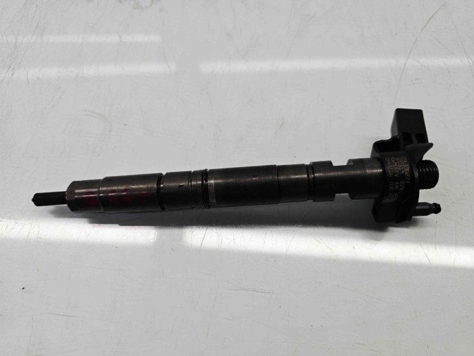 Injector  Volkswagen Passat B6 (3C2) [Fabr 2005-2010] 03L130277 2.0 TDI CAGA 105KW / 143CP