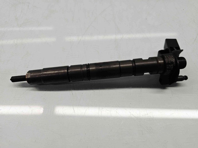 Injector  Volkswagen Passat B6 (3C2) [Fabr 2005-2010] 03L130277 2.0 TDI CAGA 105KW / 143CP