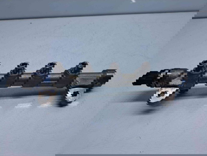 Rampa injectoare  Opel Astra J [Fabr 2009-2015] 55576177 2.0 CDTI A20DTH 120KW / 163CP