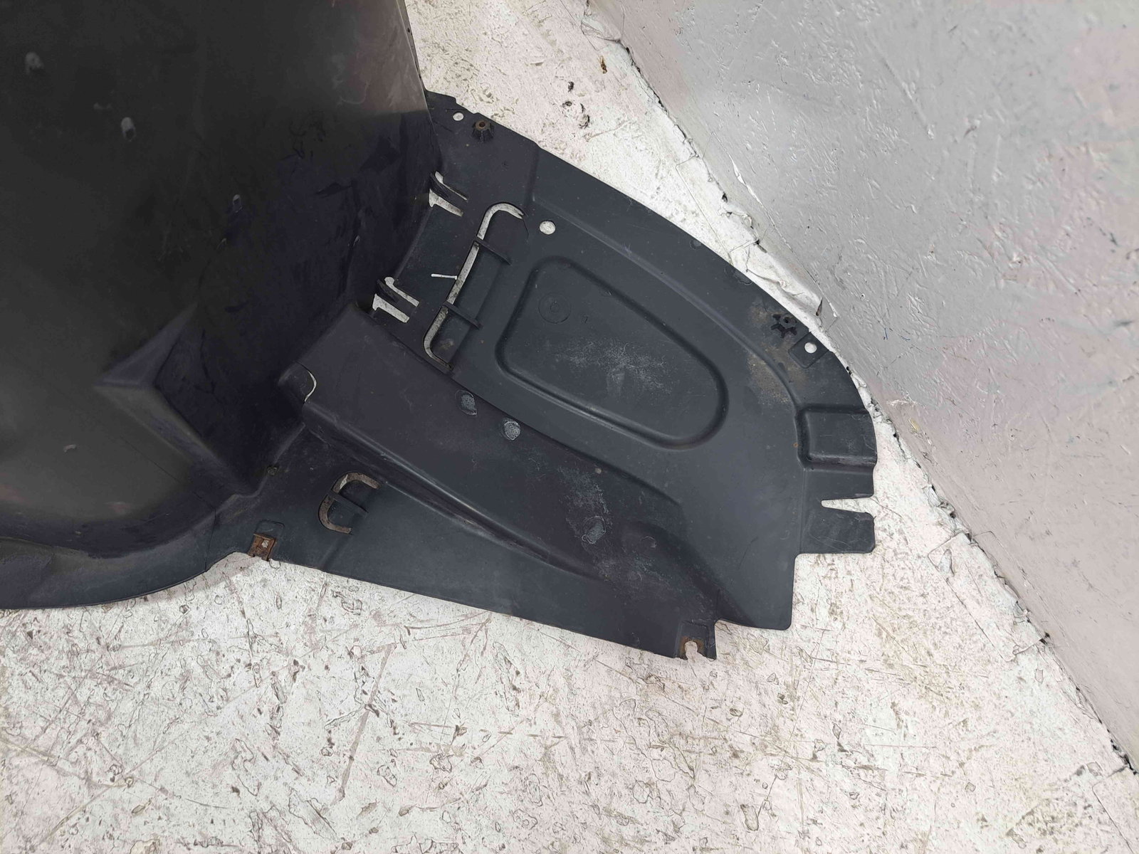 Carenaj roata stanga fata Skoda Rapid (NH3) [Fabr 2012-2019] 5JA809961 - imagine 3