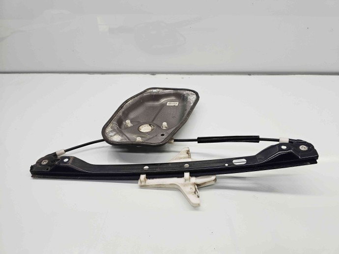 Macara electrica geam dreapta spate Volkswagen Golf 5 Plus (5M1) [Fabr 2005-2008] 5M0839462