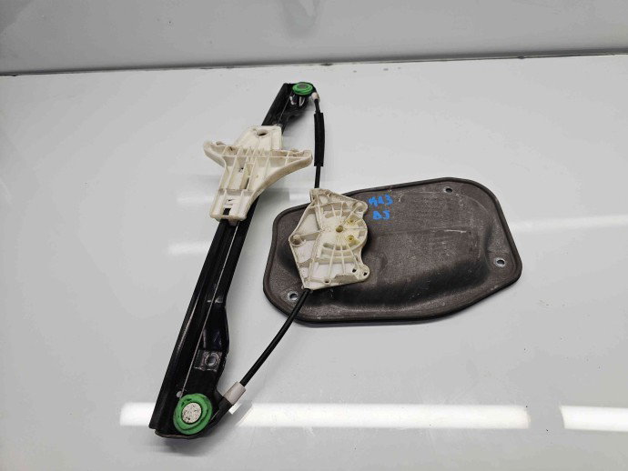 Macara electrica geam dreapta spate Volkswagen Golf 5 Plus (5M1) [Fabr 2005-2008] 5M0839462