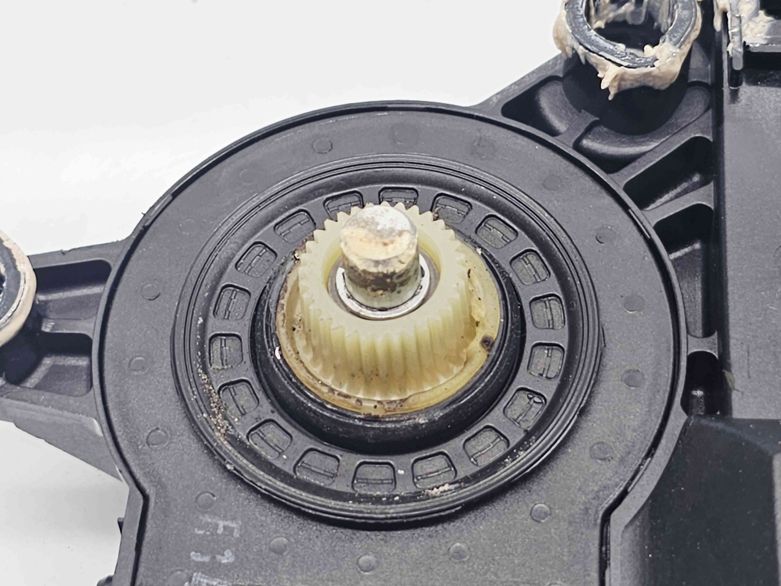 Motoras geam dreapta spate Volkswagen Golf 5 Plus (5M1) [Fabr 2005-2008] 5M0839402C - imagine 3