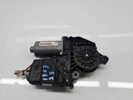 Motoras geam stanga spate Volkswagen Golf 5 Plus (5M1) [Fabr 2005-2008] 5M0839401C