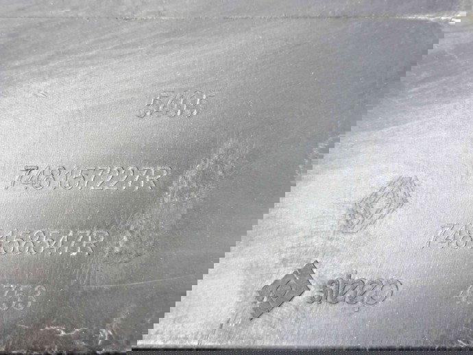 Scut lateral stanga Dacia Jogger facelift [Fabr 2021-2025] 748157227R