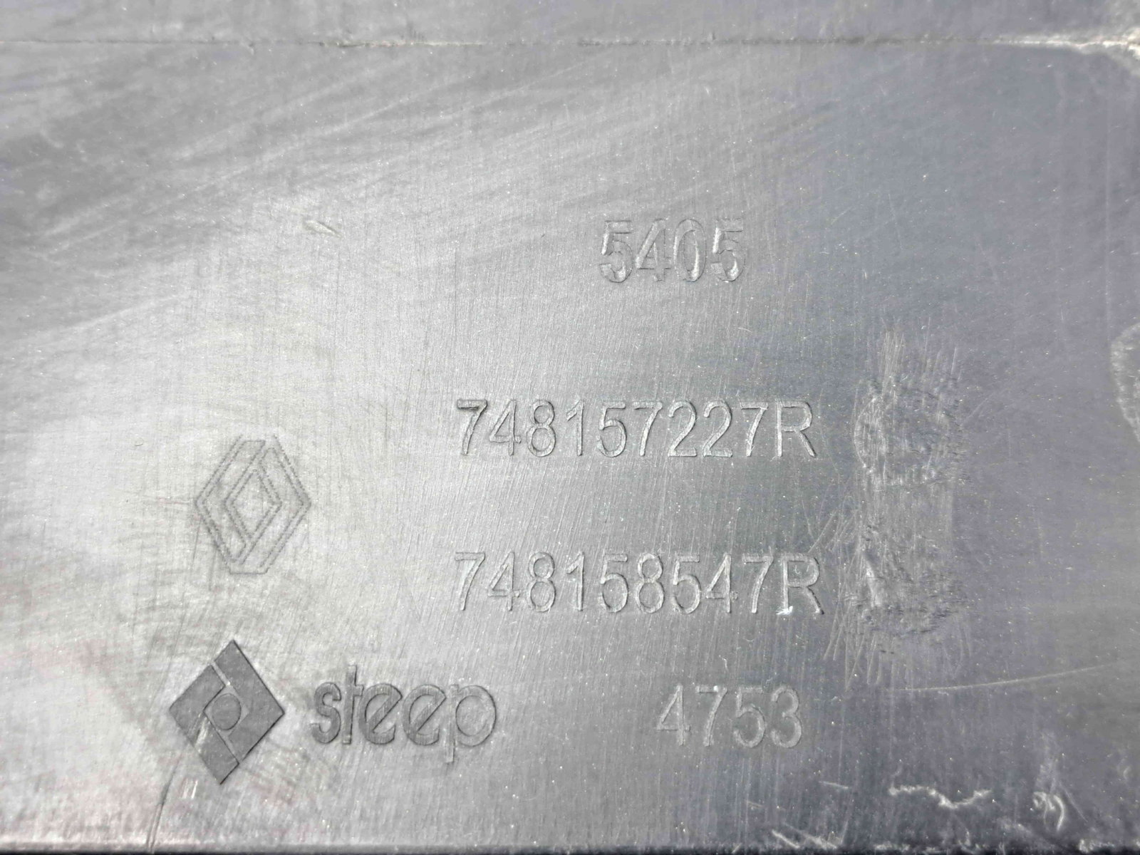 Scut lateral stanga Dacia Jogger facelift [Fabr 2021-2025] 748157227R - imagine 3