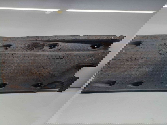 Scut lateral stanga Volkswagen Tiguan (5N) [Fabr 2007-2016] 5N0825201