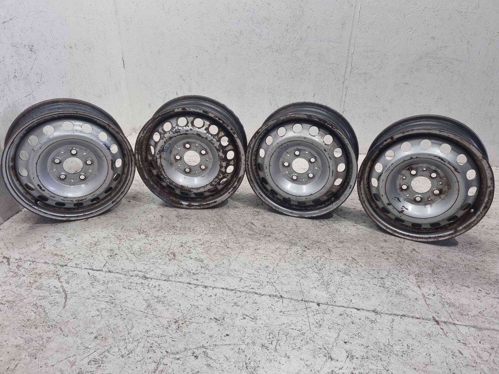 Set jante tabla Mercedes Vito Autobus (W639) [Fabr 2003-2014] 5X112 / R16 / ET54 / 6J - imagine 1