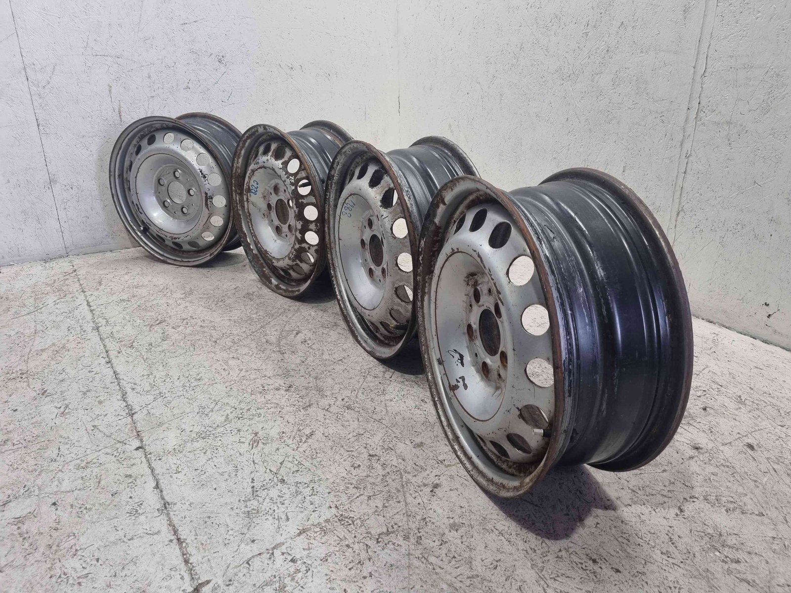 Set jante tabla Mercedes Vito Autobus (W639) [Fabr 2003-2014] 5X112 / R16 / ET54 / 6J - imagine 2