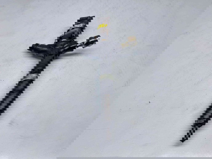 Injector Toyota Rav 4 II (CLA2, XA2, ZCA2, ACA2) [Fabr 2000-2006] 23670-27030 2.0   