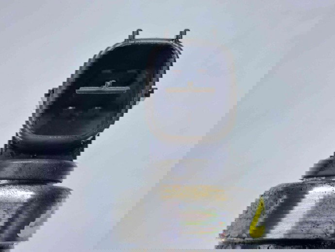 Injector Toyota Rav 4 II (CLA2, XA2, ZCA2, ACA2) [Fabr 2000-2006] 23670-27030 2.0   