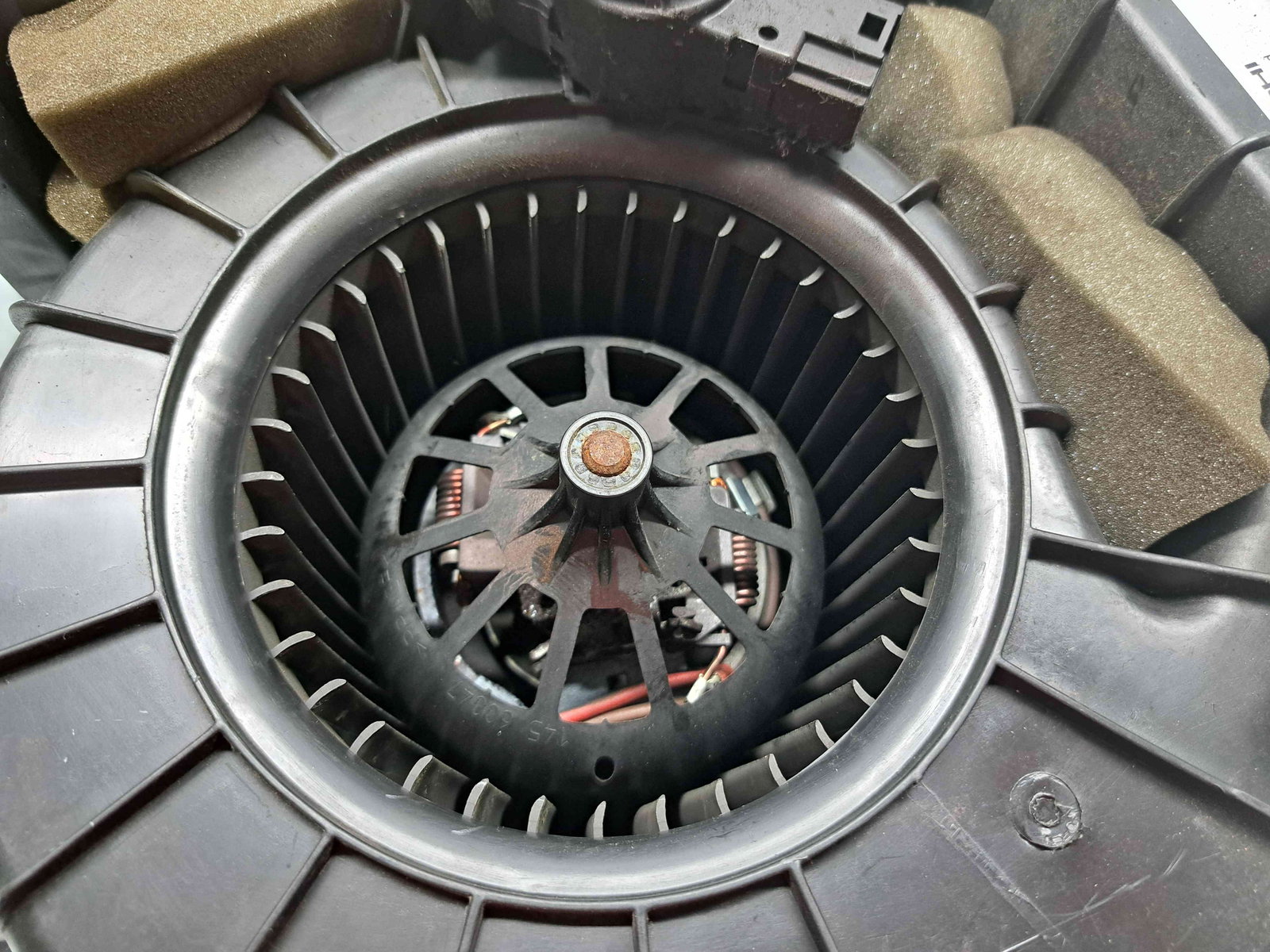 Aeroterma spate Audi Q7 (4LB) [Fabr 2006-2014] 7L0820004D - imagine 5