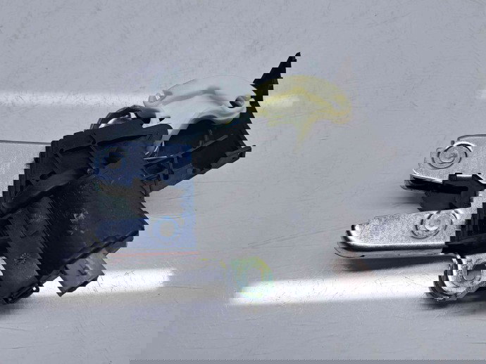 Broasca capota spate Volkswagen Passat CC (358) Facelift [Fabr 2012-2016] 4F5827505D