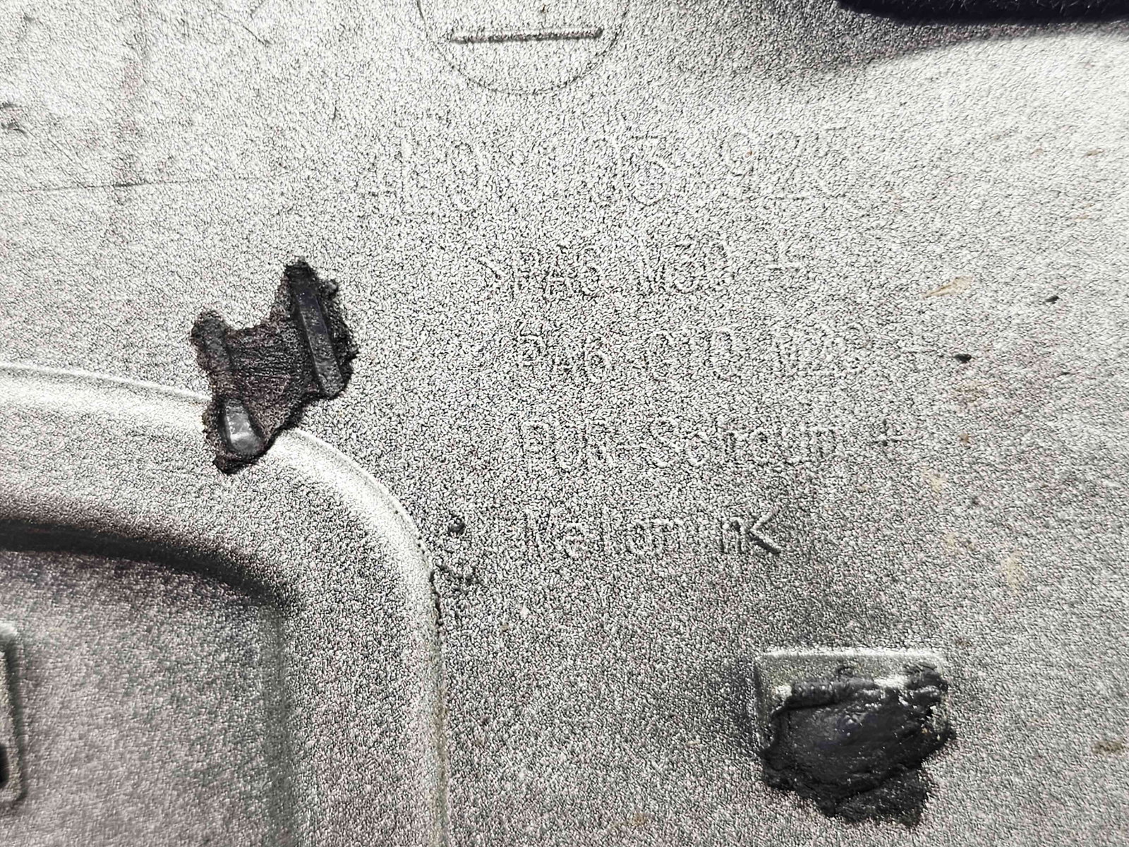 Capac motor Audi Q7 (4LB) [Fabr 2006-2014] 4L0103925 3.0 TDI CASA 176KW / 240CP - imagine 4