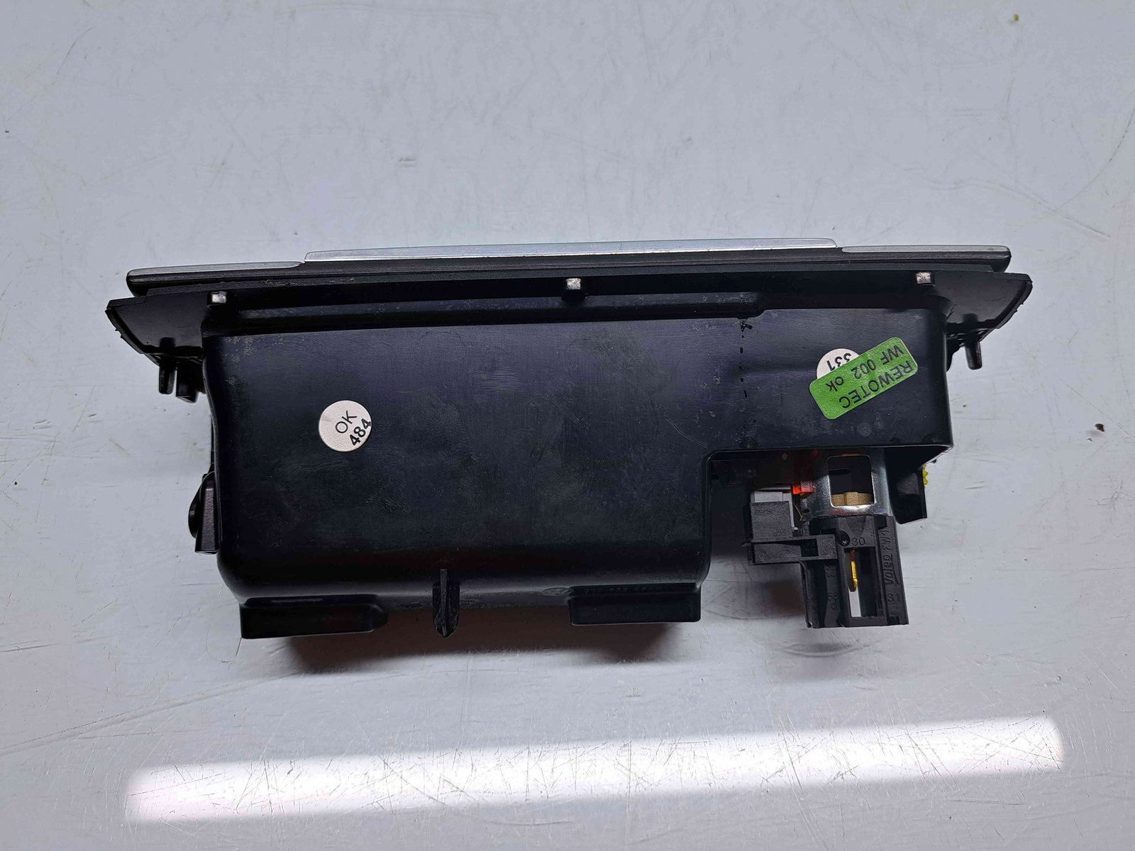 Scrumiera Volkswagen Passat CC (358) Facelift [Fabr 2012-2016] 3C0863284K - imagine 3