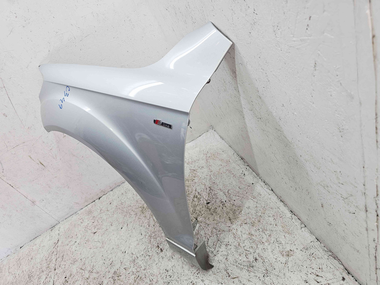 Aripa stanga fata Audi Q7 (4LB) [Fabr 2006-2014] LX7W - imagine 4