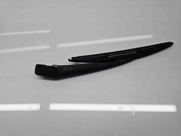 Brat stergator haion MITSUBISHI Outlander III [Fabr 2012-2014] OEM