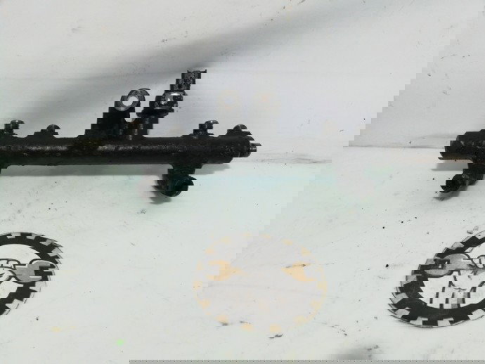 Rampa injectoare Citroen C5 2.0 diesel OEM 2008-2021