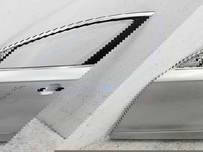 Usa stanga fata Audi Q7 (4LB) [Fabr 2006-2014] LX7W