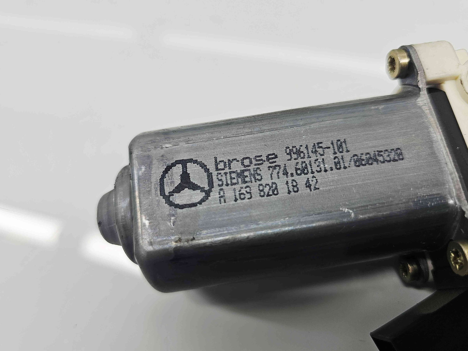 Motoras geam dreapta fata Mercedes Clasa A (W169) [Fabr 2004-2012] A1698201842 - imagine 4