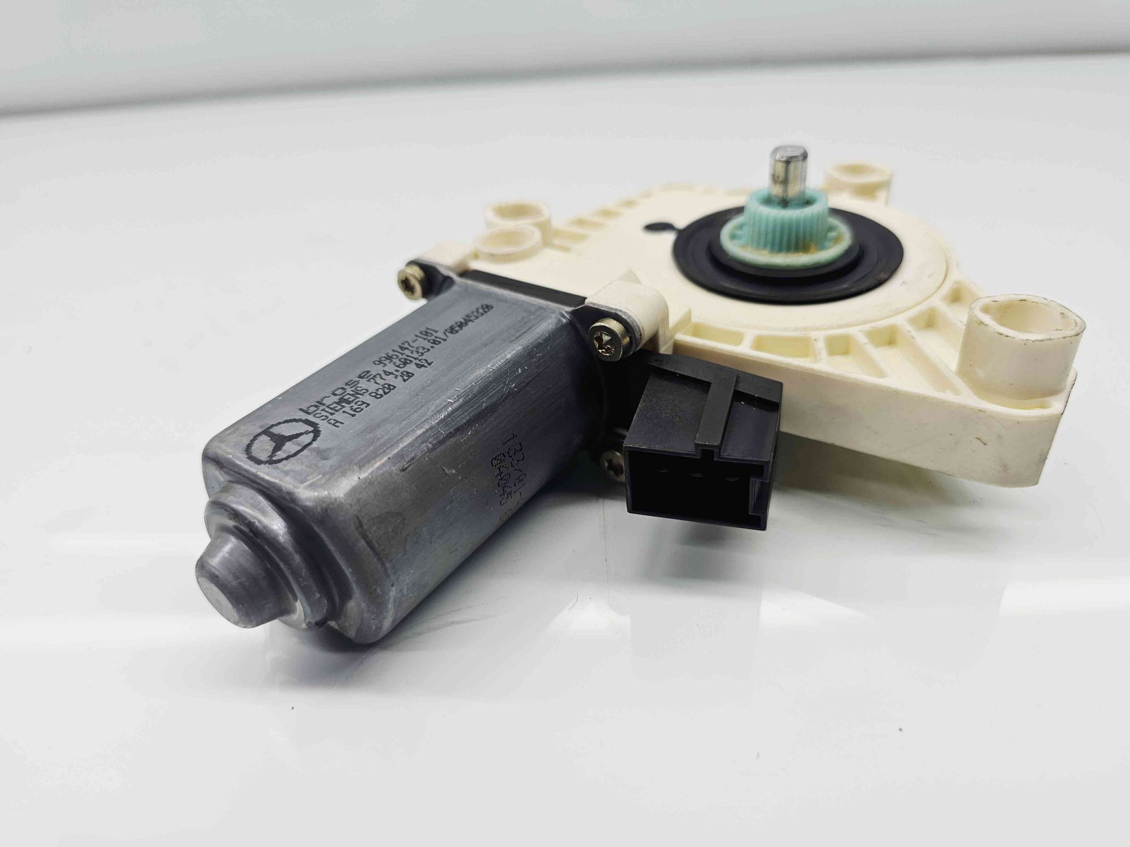 Motoras geam dreapta spate Mercedes Clasa A (W169) [Fabr 2004-2012] A1698202042 - imagine 4