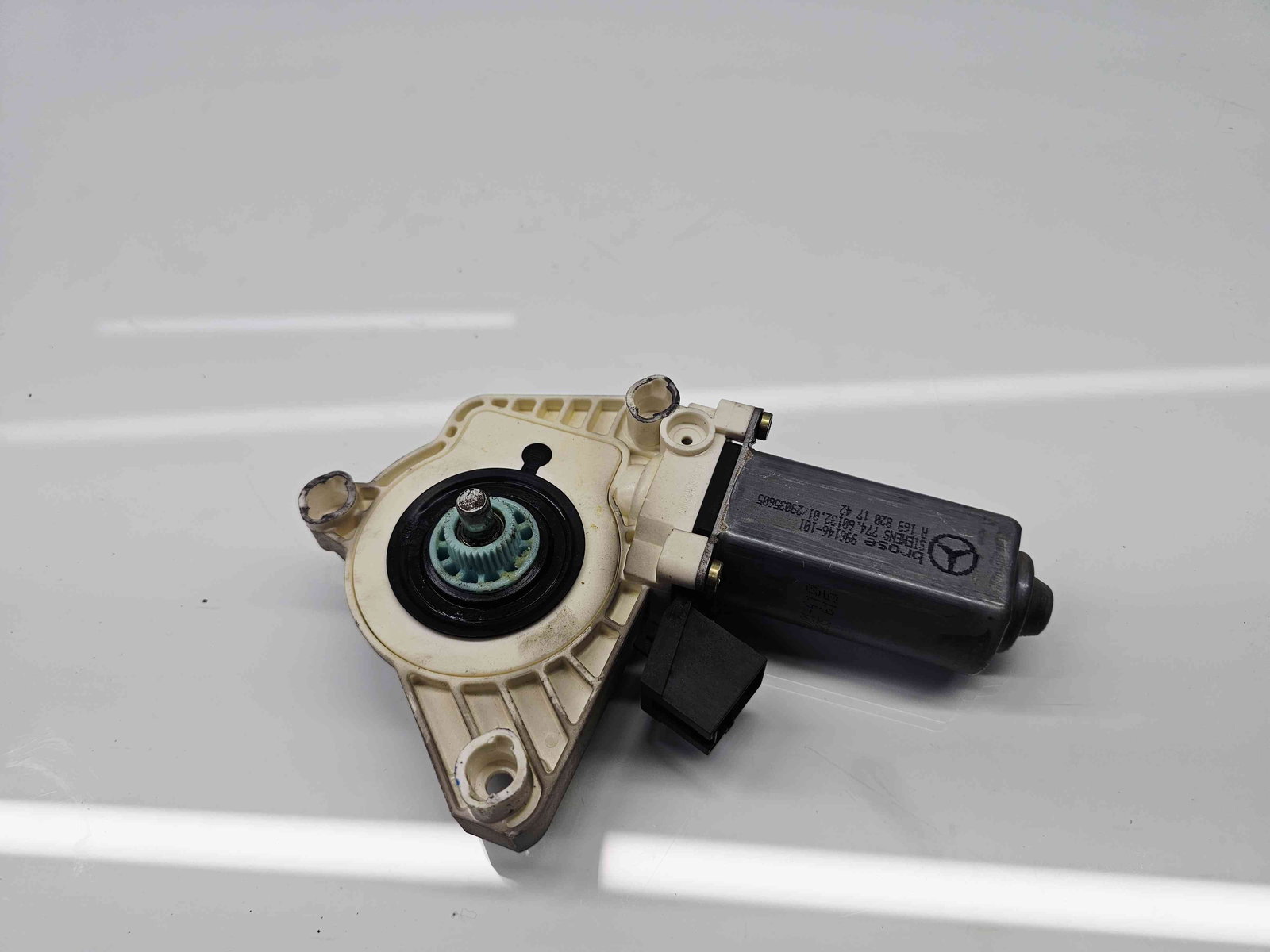 Motoras geam stanga fata Mercedes Clasa A (W169) [Fabr 2004-2012] A1698201742 - imagine 1