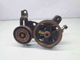 Pompa servodirectie Toyota Rav 4 II (CLA2, XA2, ZCA2, ACA2) [Fabr 2000-2006] OEM 2.0 2.0 110KW / 150CP