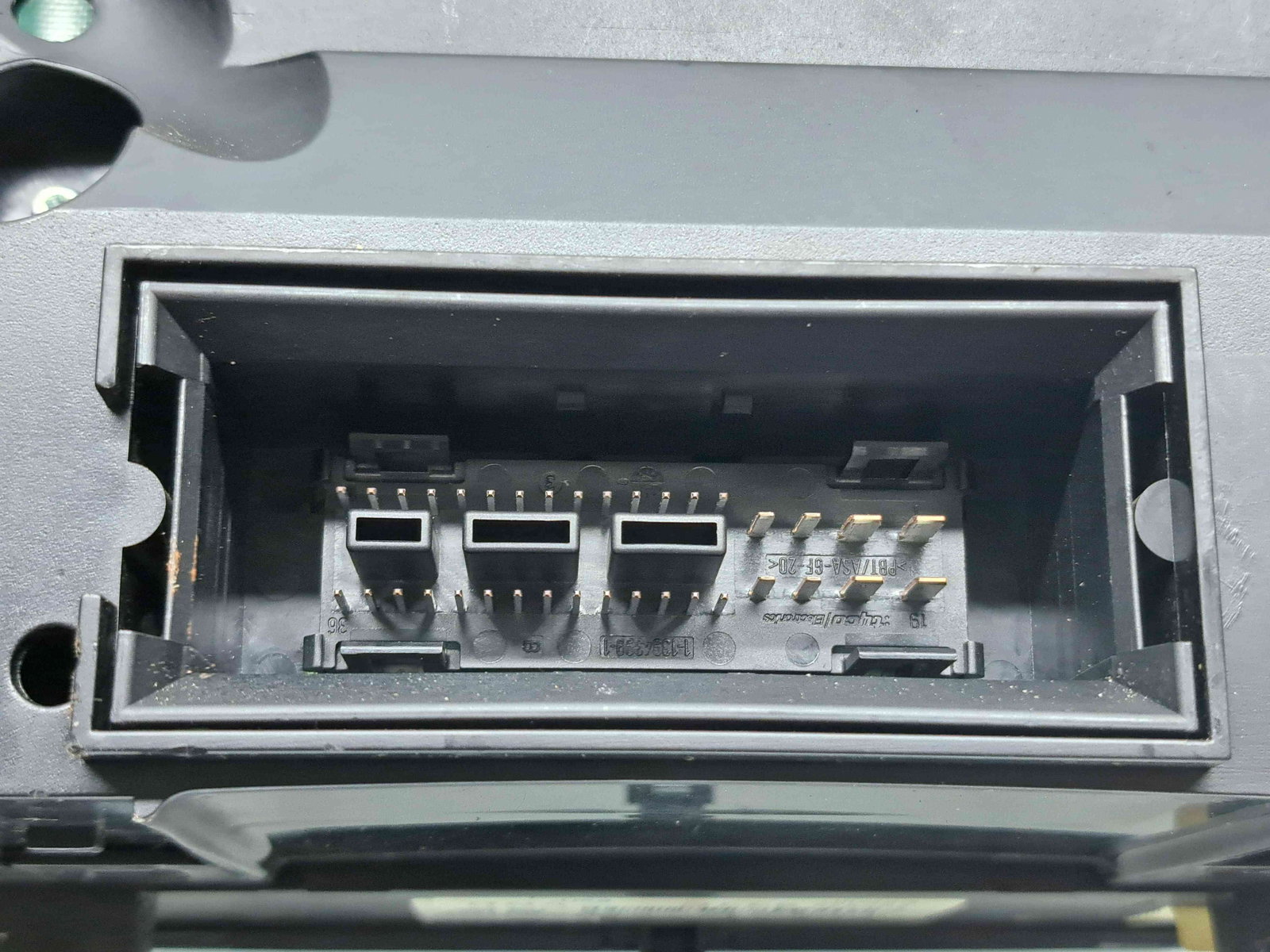 Ceas bord Volkswagen Caddy 3 (2KA, 2KH) [Fabr 2004-2010] 2K0920944C - imagine 4