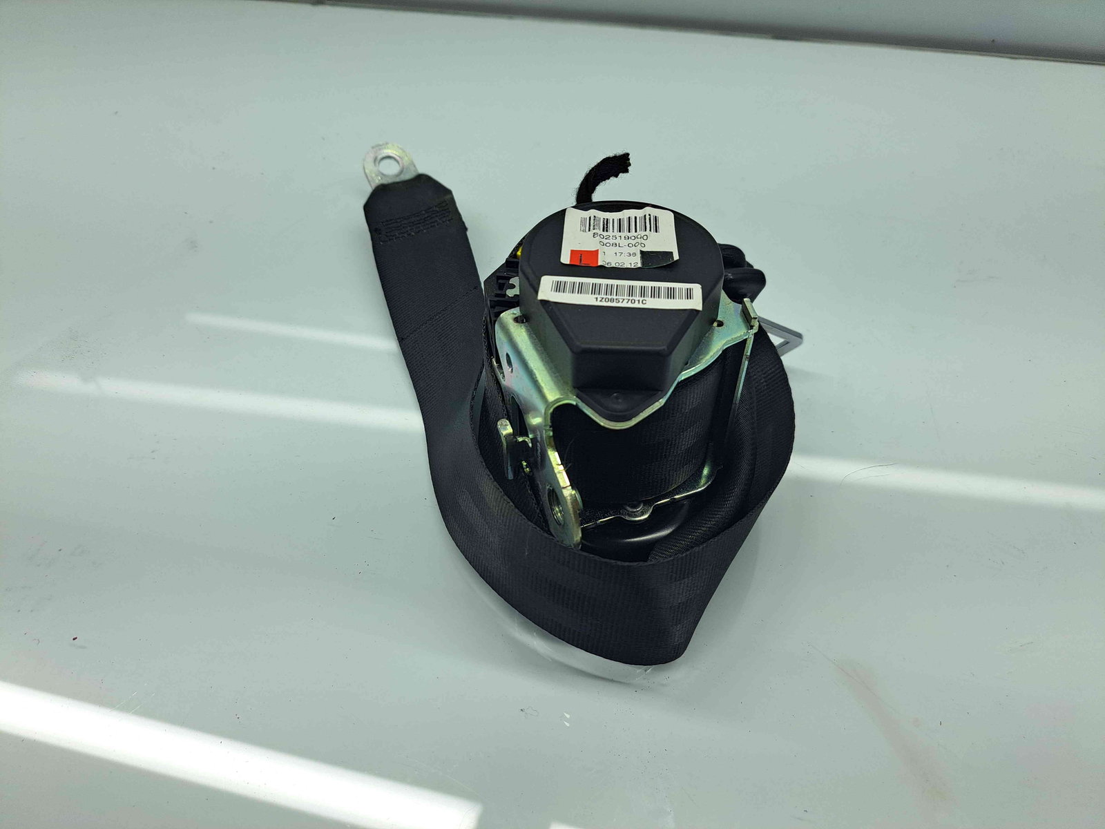 Centura stanga fata Skoda Octavia 2 Combi (1Z5) [Fabr 2004-2013] Facelift 1Z0857701 - imagine 1