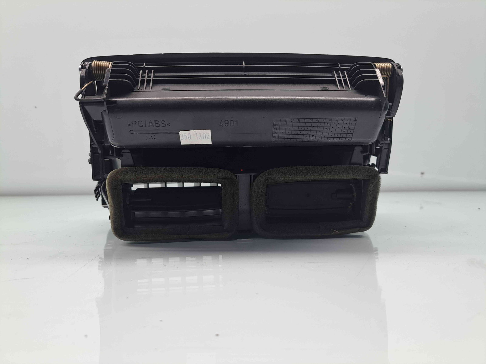 Grila aerisire centrala Skoda Octavia 2 Combi (1Z5) [Fabr 2004-2013] Facelift 1Z0820951 - imagine 3