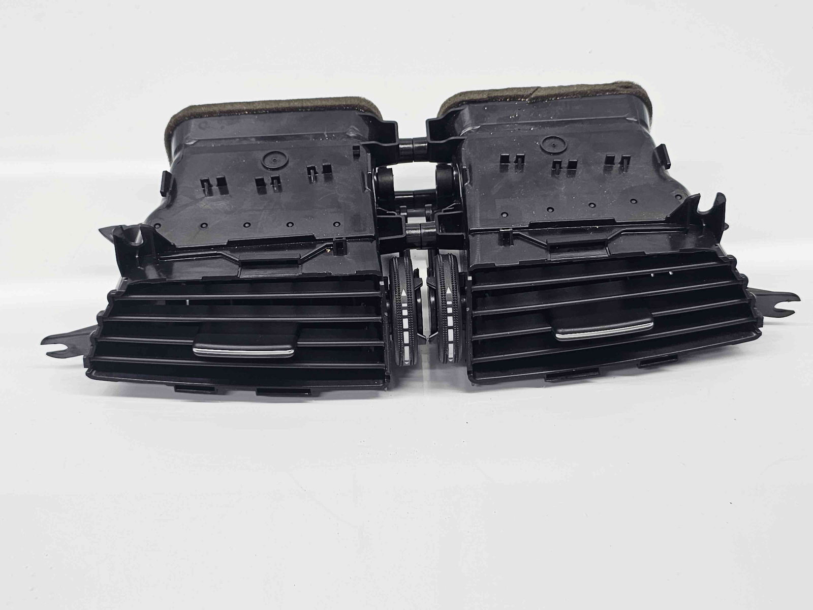 Grila aerisire centrala Mercedes Clasa C Coupe (C204) Facelift AMG [Fabr 2011-2015] A2048306064