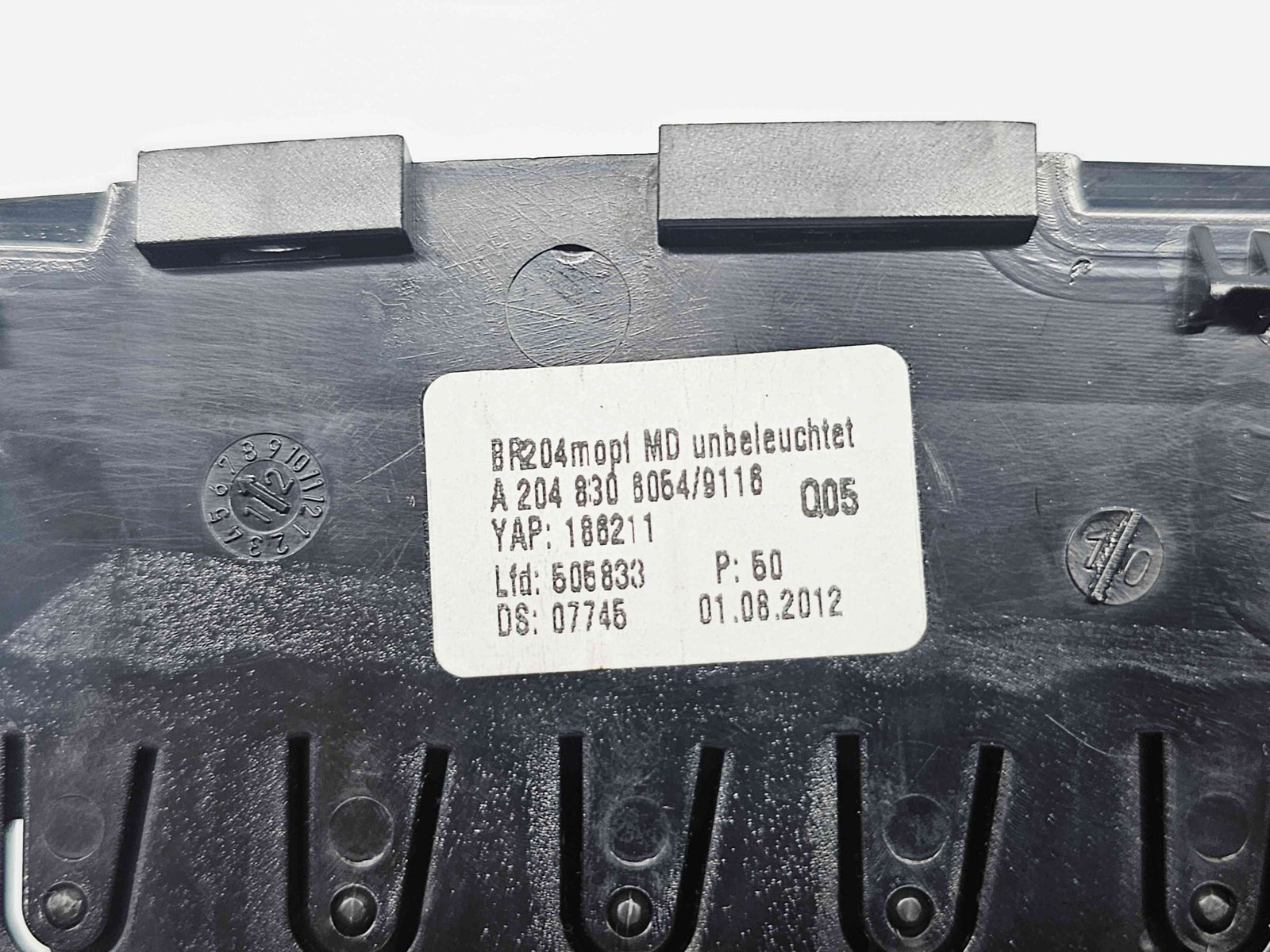 Grila aerisire centrala Mercedes Clasa C Coupe (C204) Facelift AMG [Fabr 2011-2015] A2048306064 - imagine 4