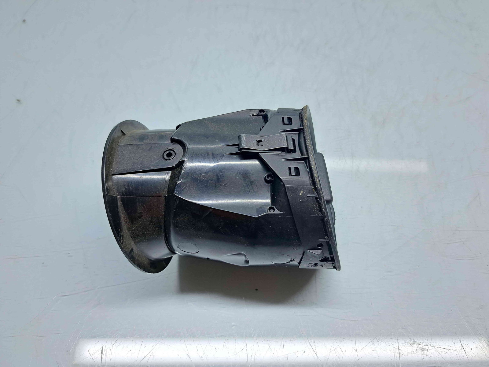 Grila aerisire centrala Volkswagen Caddy 3 (2KA, 2KH) [Fabr 2004-2010] 8VEX7039AB