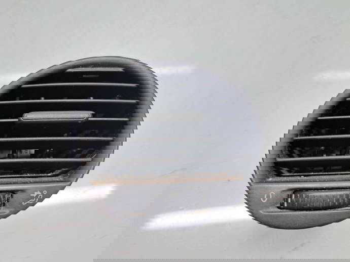  Grila aerisire centrala Volkswagen Caddy 3 (2KA, 2KH) [Fabr 2004-2010] 8VEX7039AB