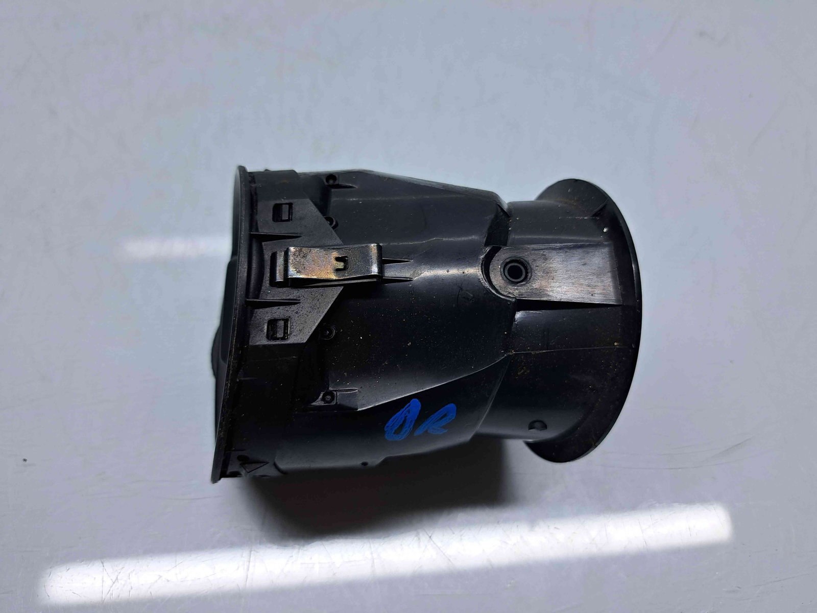 Grila aerisire dreapta Volkswagen Caddy 3 (2KA, 2KH) [Fabr 2004-2010] 8VEX7039AB - imagine 2