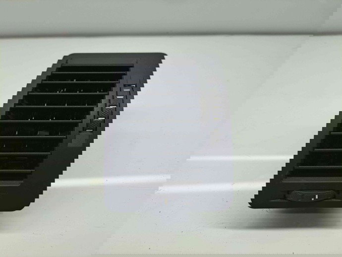  Grila aerisire stanga Skoda Octavia 2 Combi (1Z5) [Fabr 2004-2013] Facelift 1Z0819701