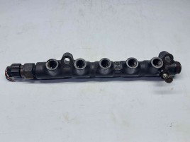 Rampa injectoare Toyota Rav 4 II (CLA2, XA2, ZCA2, ACA2) [Fabr 2000-2006] OEM 2.0  