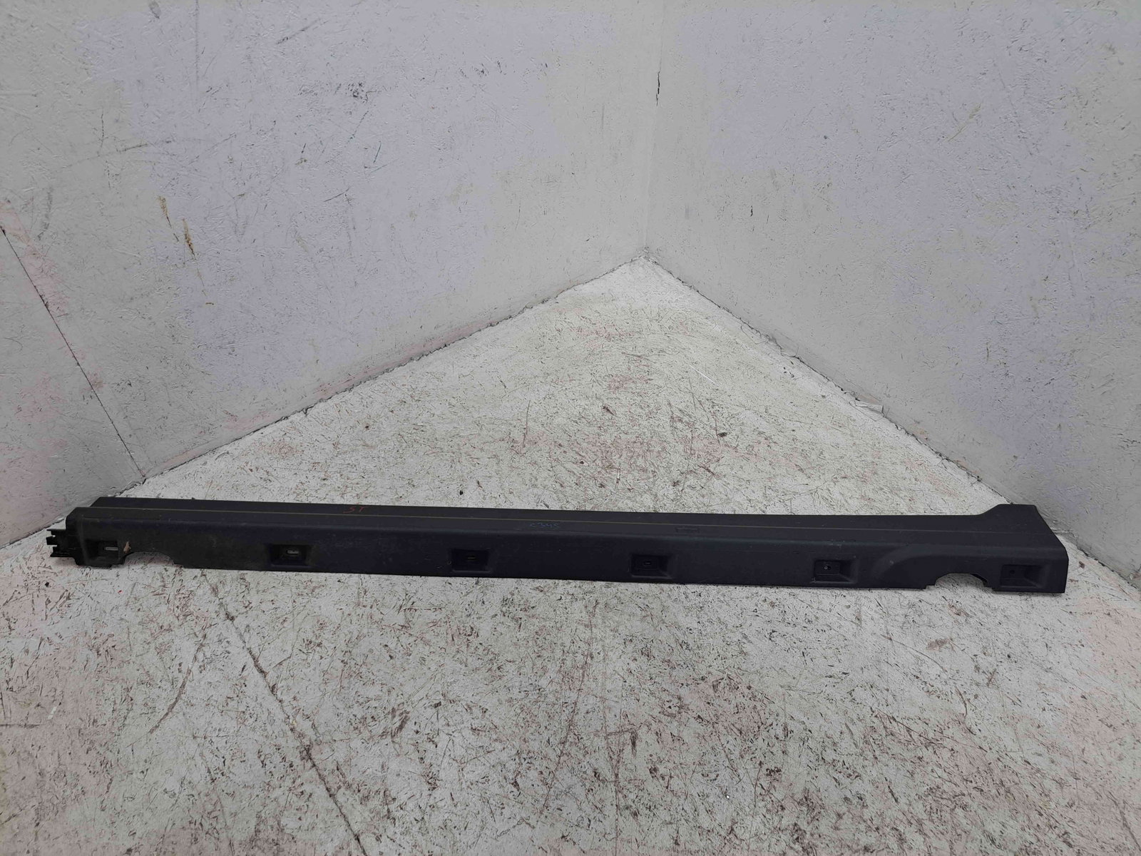 Prag lateral stanga LAND ROVER Freelander 2 (FA) [Fabr 2006-2014] 6H52101D57 - imagine 1