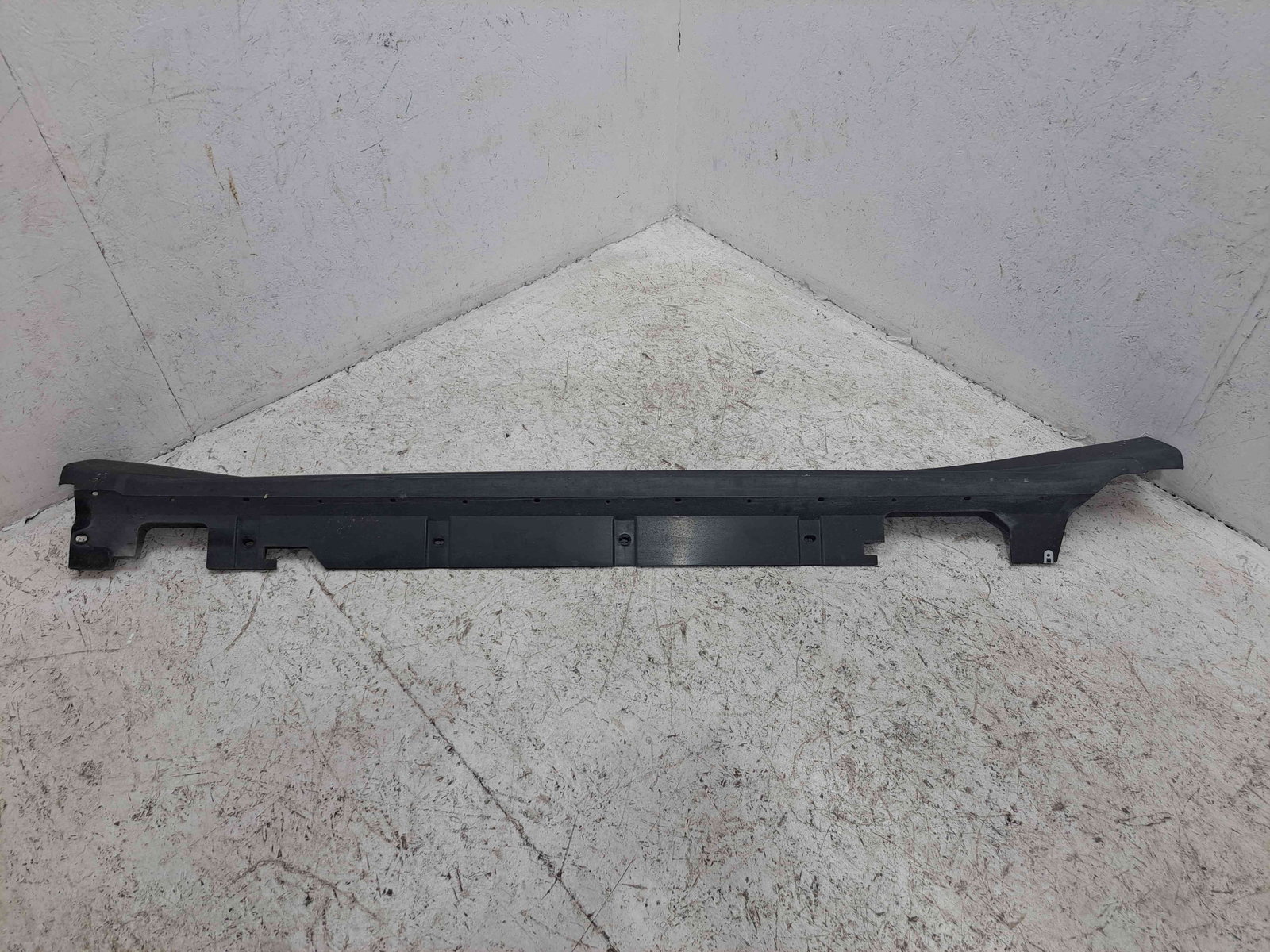 Prag lateral stanga Bmw X1 (F48) [Fabr 2016-2022] OEM - imagine 1