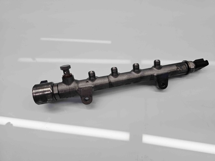 Rampa injectoare Mercedes Clasa C Coupe (C204) Facelift AMG [Fabr 2011-2015] A6510700495 2.2 CDI 651911 125KW / 170CP