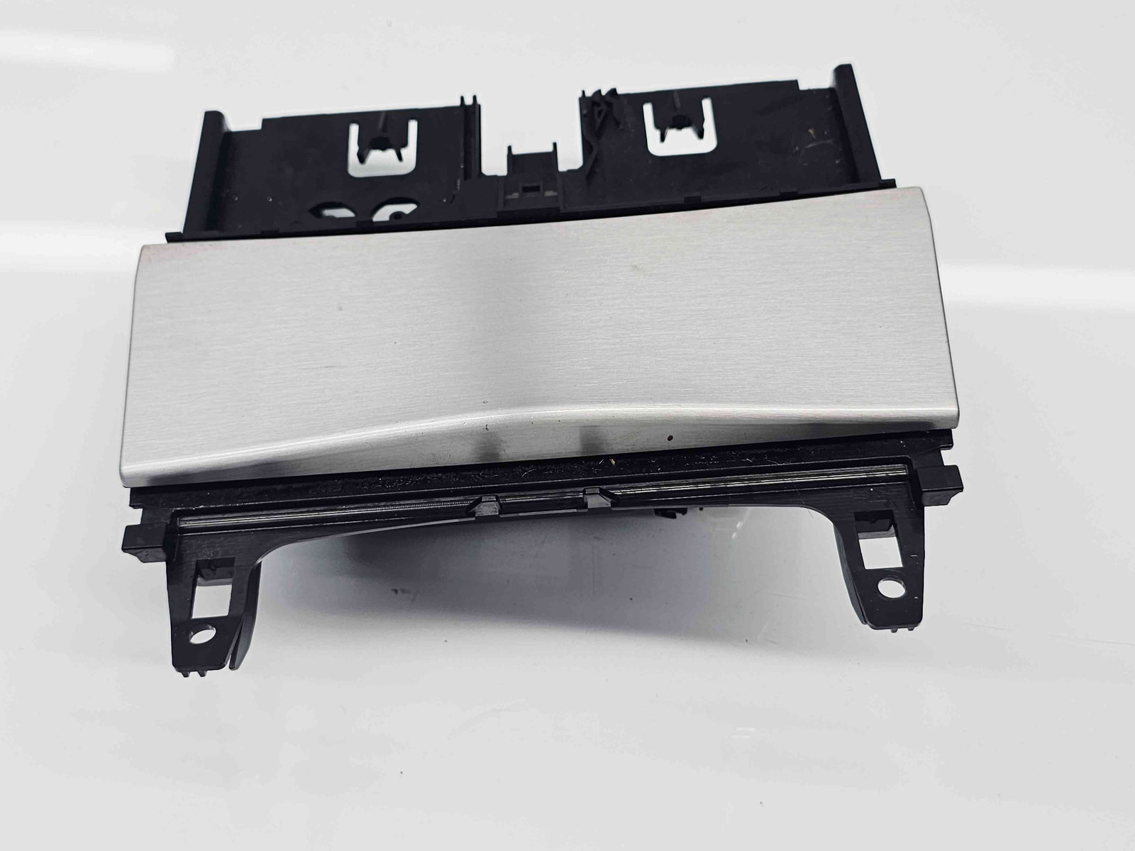 Scrumiera Mercedes Clasa C Coupe (C204) Facelift AMG [Fabr 2011-2015] A2046800179 - imagine 1