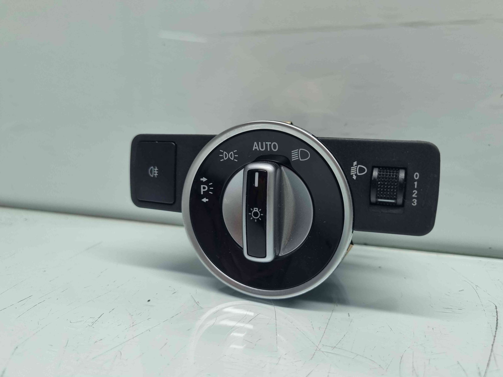 Bloc lumini Mercedes Clasa A (W176) [Fabr 2012-2018] A2129050651 - imagine 2