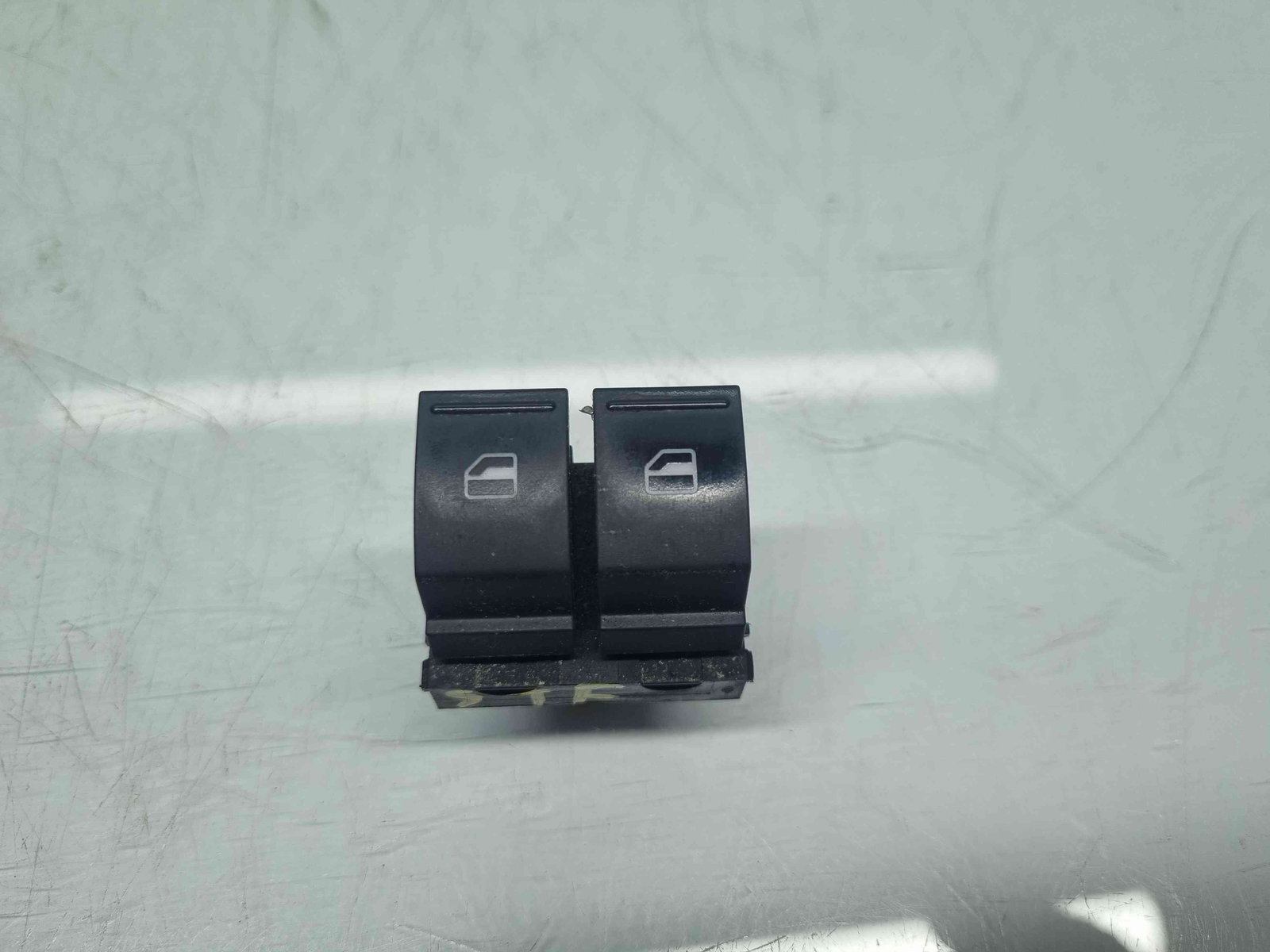 Butoane comanda geamuri sofer Volkswagen Golf 6 (5K1) [Fabr 2009-2013] 1K3959857C