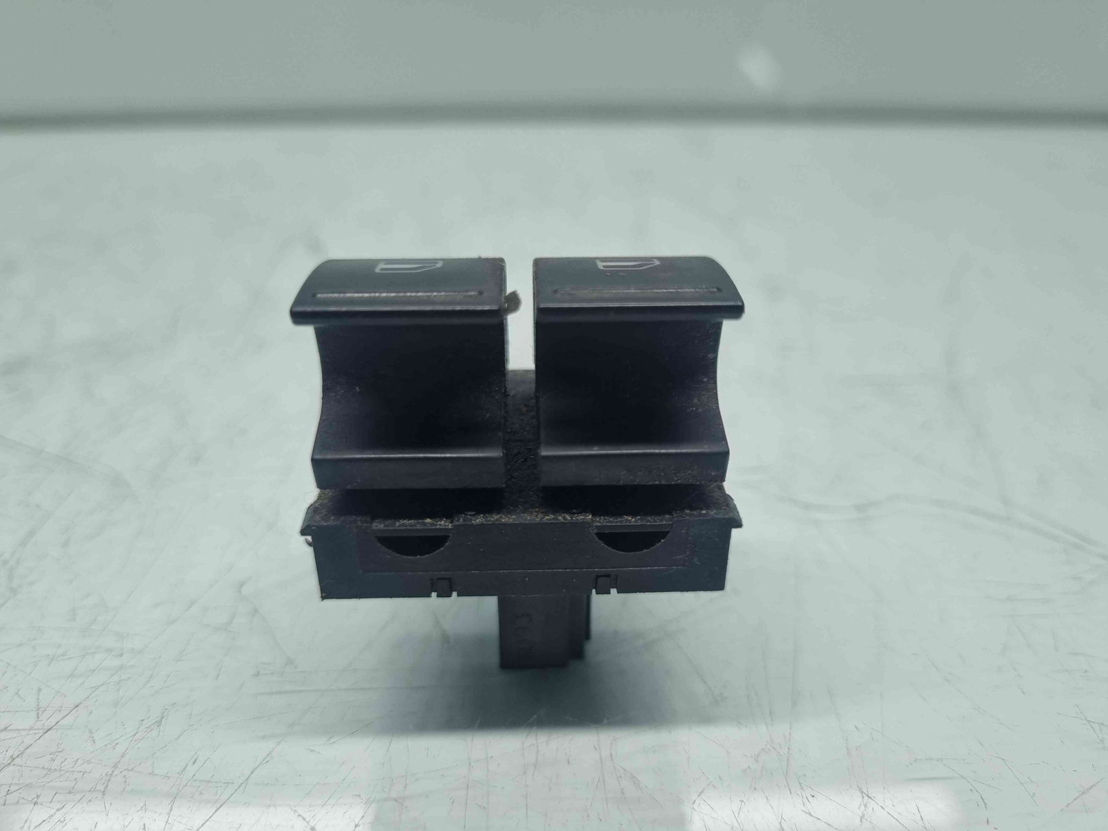Butoane comanda geamuri sofer Volkswagen Golf 6 (5K1) [Fabr 2009-2013] 1K3959857C - imagine 2