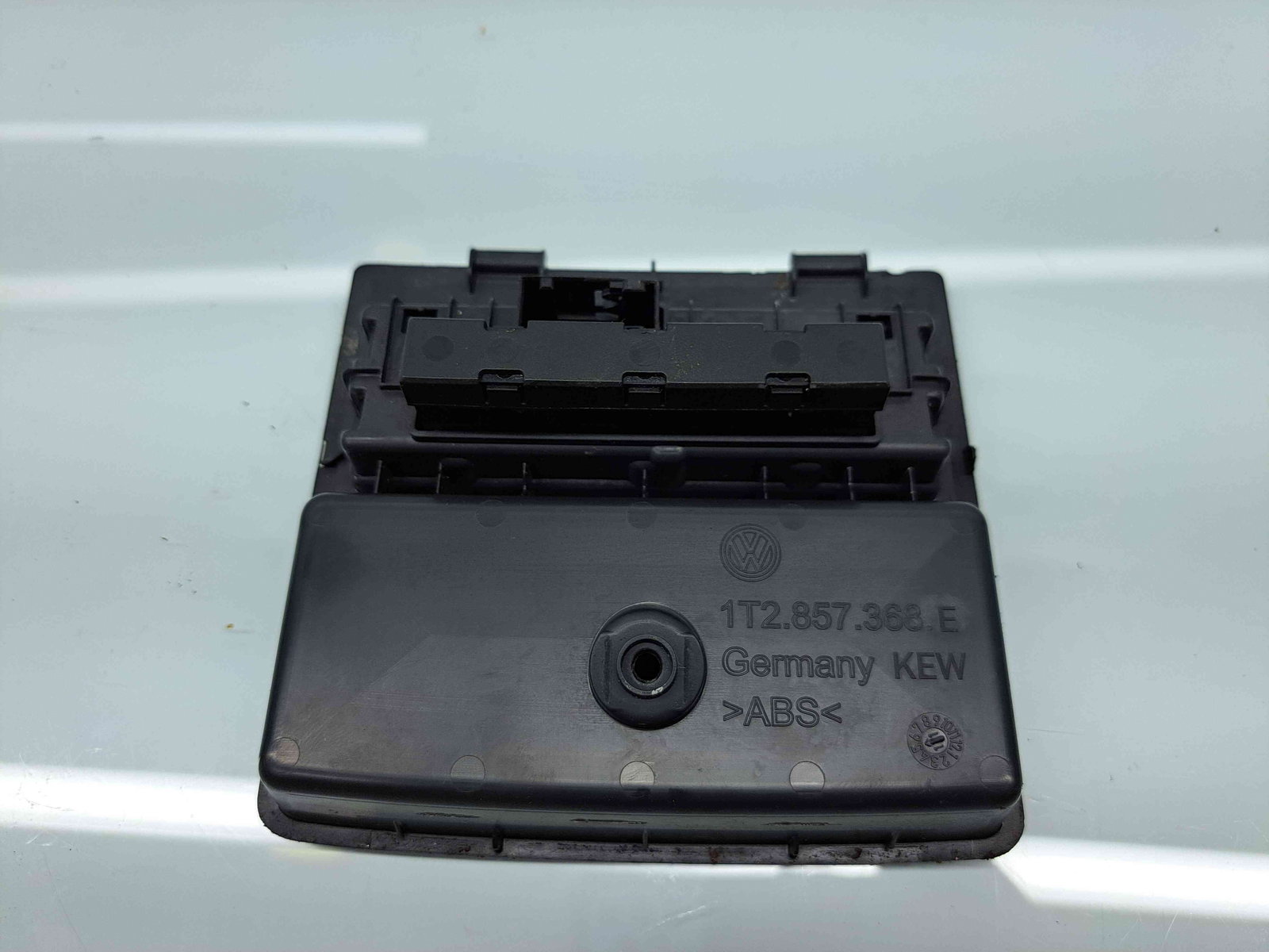 Butoane comenzi consola centrala Volkswagen Touran II (1T3) [Fabr 2010-2015] 1T2857368 - imagine 2