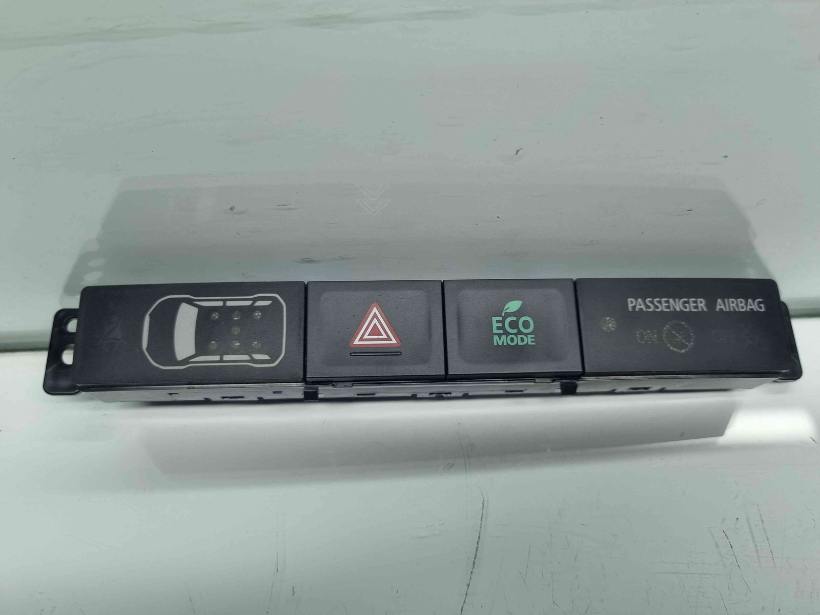 Buton avarii MITSUBISHI Outlander III [Fabr 2012-2014] 8002B409 - imagine 1